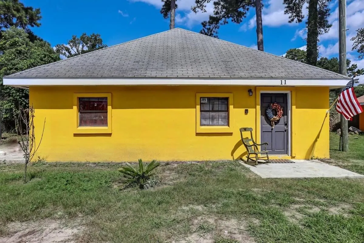 Retro Rainbow At Herb River-Canary Cottage #11 Savannah