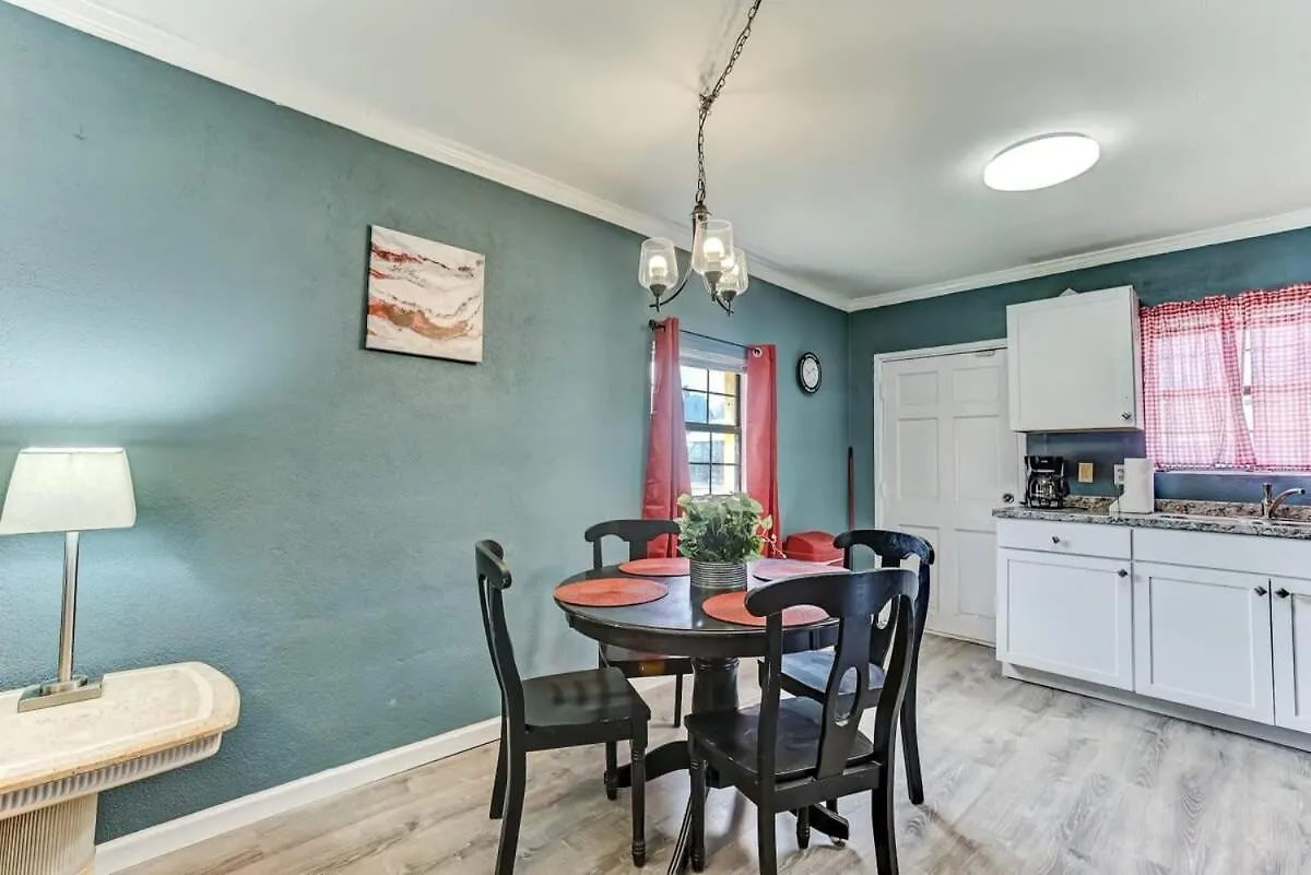 Ferienhaus Retro Rainbow At Herb River-Canary Cottage #11 Savannah