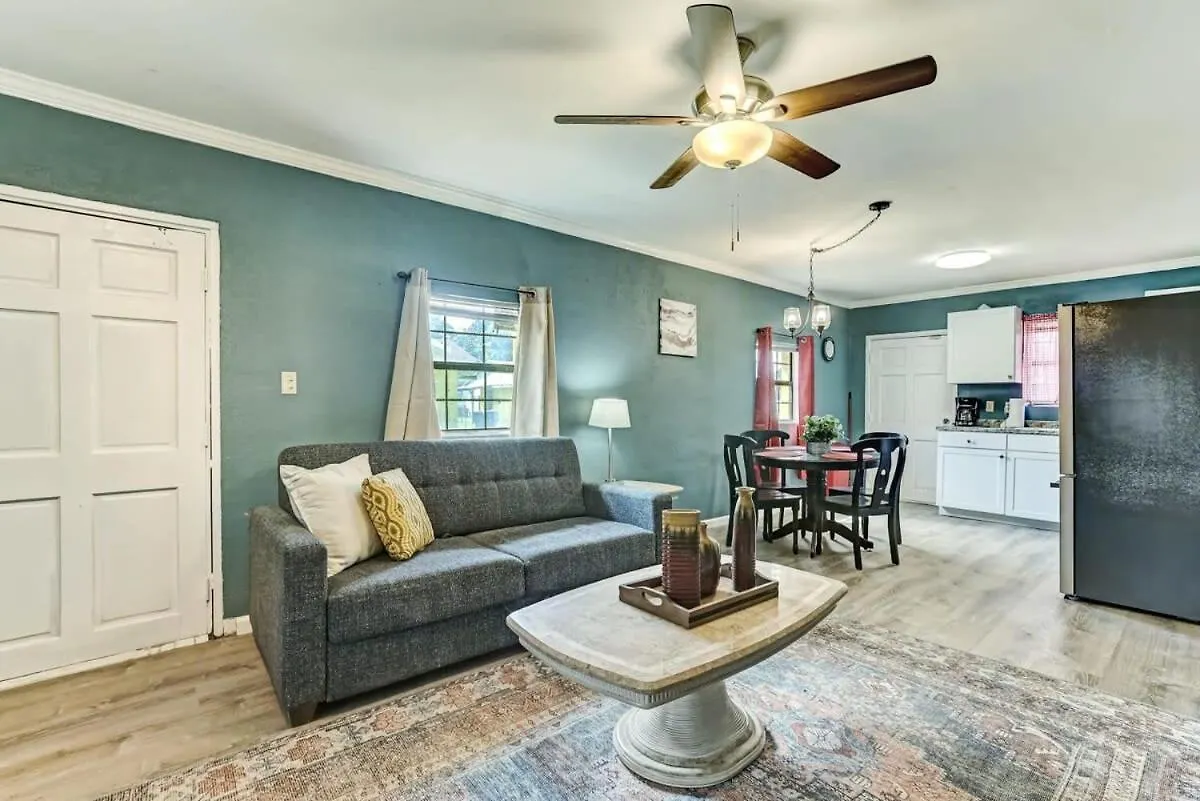 Retro Rainbow At Herb River-Canary Cottage #11 Savannah Ferienhaus